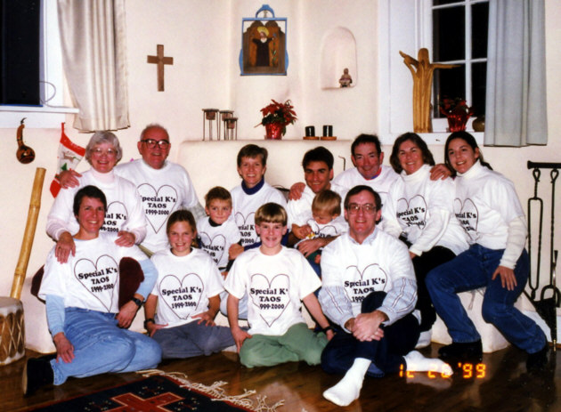 Family 1999.jpg (265306 bytes)
